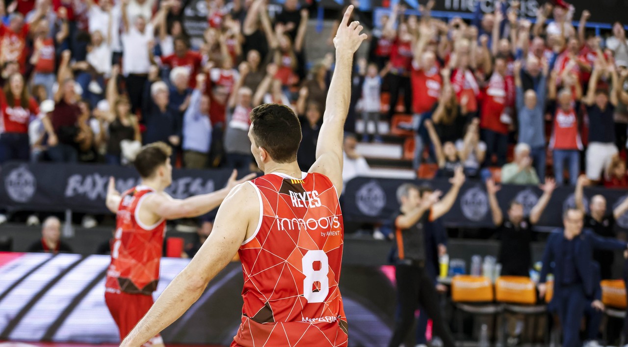 El BAXI Manresa s'imposa, amb caràcter, al Hiopos Lleida