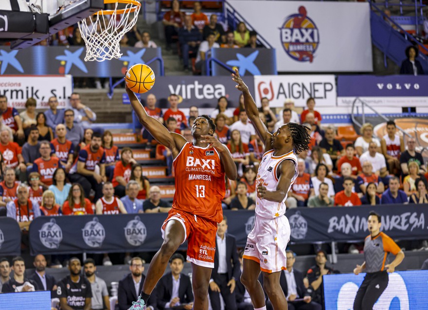 Galería de fotos J1: BAXI Manresa 77 - Valencia Basket 73