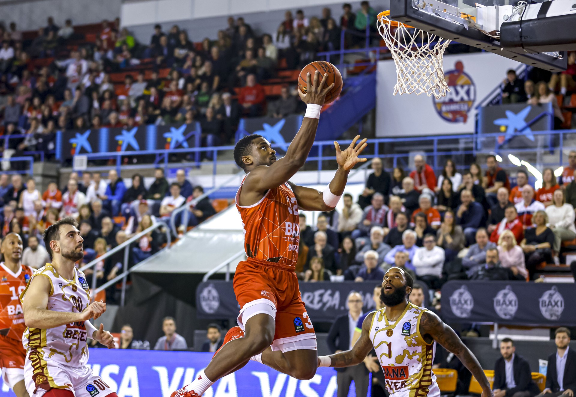 El BAXI Manresa es veu superat pel Venècia al Nou Congost El BAXI Manresa es veu superat pel Venècia al Nou Congost