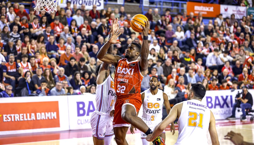 Al BAXI Manresa li surt creu en un final ajustat davant el Girona Al BAXI Manresa li surt creu en un final ajustat davant el Girona