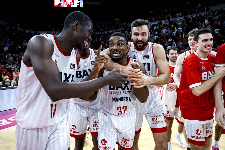 Un partido épico en Zaragoza deja al BAXI Manresa con posibilidades de ir a la Copa del Rey