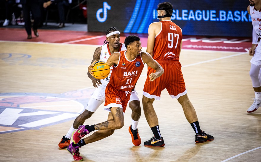 BAXI Manresa debuts in the BCL with a clear victory against Benfica