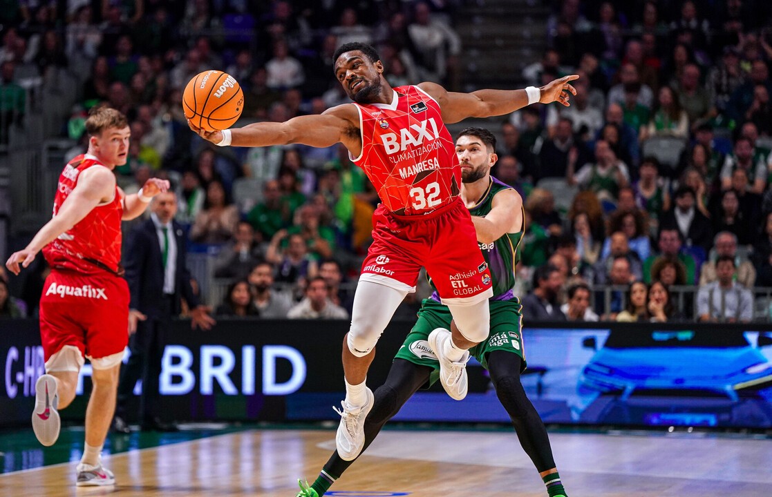 El BAXI Manresa perd a la pista de l’Unicaja El BAXI Manresa perd a la pista de l’Unicaja