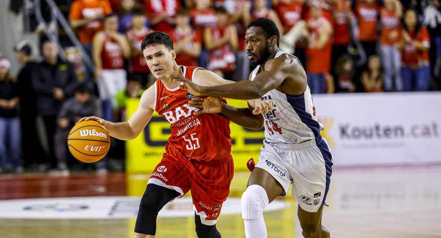 El BAXI Manresa cae ante el Baskonia en los últimos instantes