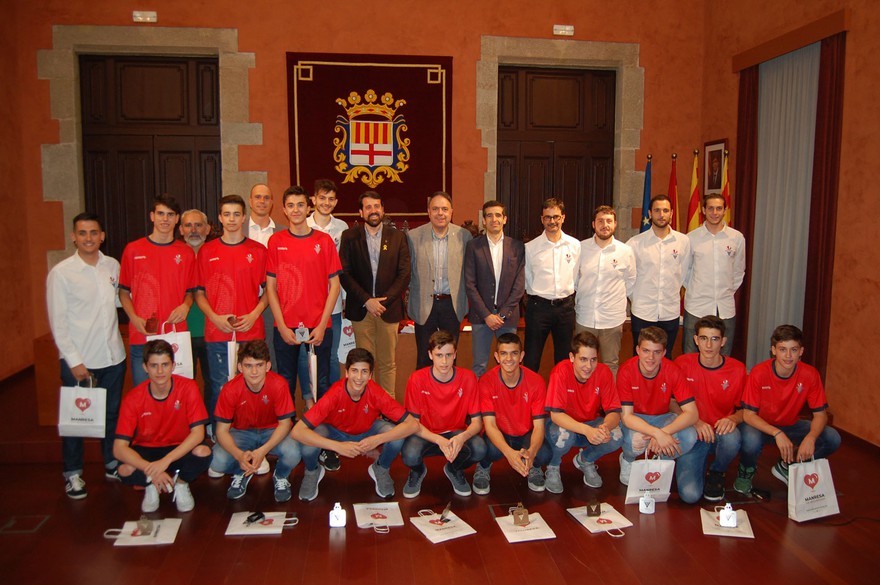 Recepció a l’Ajuntament de l’equip Cadet A del Club Bàsquet Manresa 2015 pel 3r lloc al Campionat de Catalunya i 8è al Campionat d’Espanya